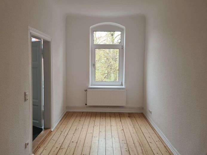 Neu sanierte, wunderschöne Altbauwohnung in zentraler Lage – Zimmer 3