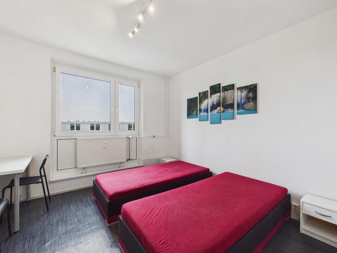Platz für die ganze Familie- sofort verfügbar – Zimmer 1