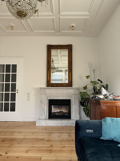 Hermoso piso de 4 habitaciones en un edificio antiguo en el barrio de Kunibertsviertel – Foto 5