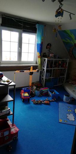 Stilvolles Einfamilienhaus mit großem Grundstück und vielseitigen Nutzungsmöglichkeiten – OG Schlafzimmer