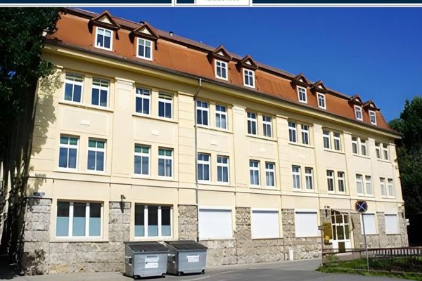 Gründerzeit Wohn- und Geschäftshaus mit Healthcare-Anker