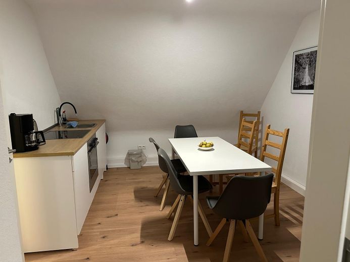 Aantrekkelijk appartementencomplex in Otterberg, 5 wooneenheden – Küche 2.OG Ost