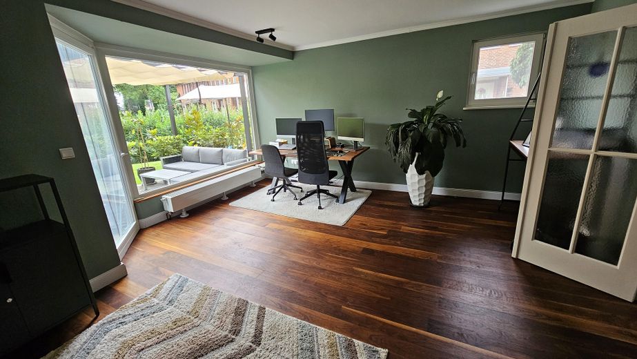 Büro/Wohnzimmer im EG