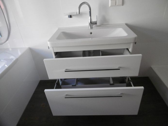 Waschbecken Möbel
