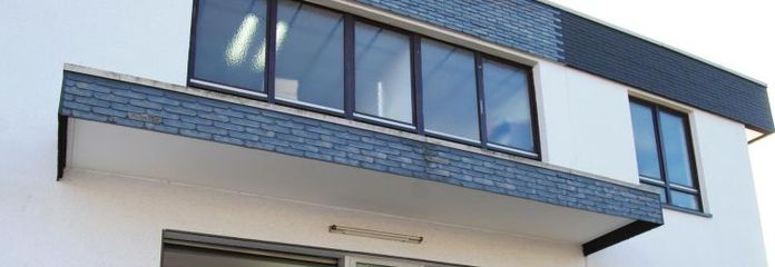 Gewerbeobjekt: Produktions- u. Lagerfläche m. Büros, Rampe, Parkplätzen!