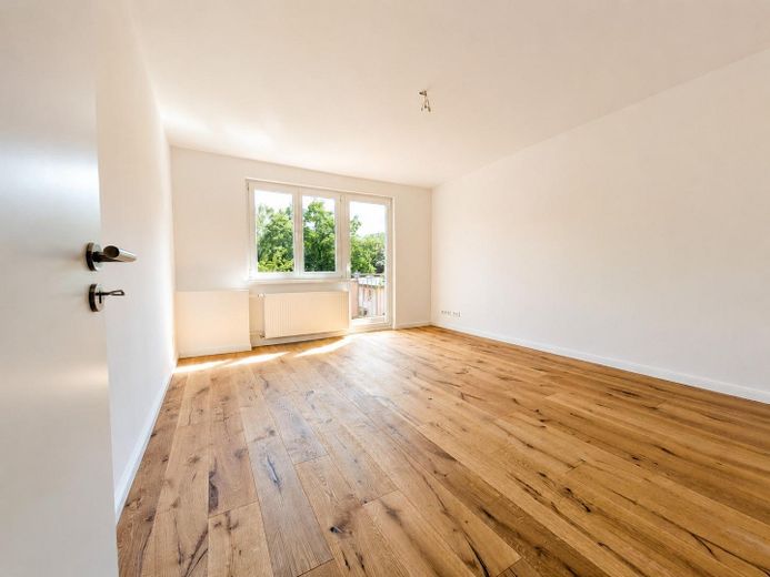 Apartamento de 2 habitaciones en Berlín-Lichtenrade – ¡sin comisión de agencia inmobiliaria! – Wohnzimmer