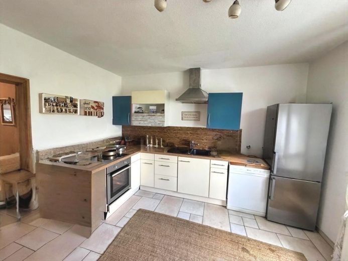Wohnen mit Weitblick - Mehrfamilienhaus in Dahlerau – Küche / EG