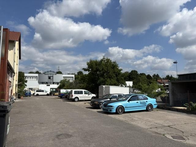 Capannone di stoccaggio/produzione a Landau-Nord nuovamente disponibile in affitto da gennaio 2027 – Freifläche