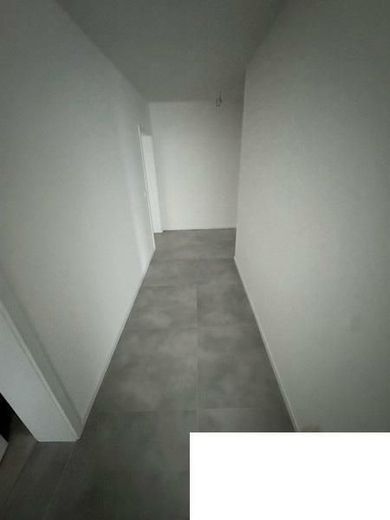ETW rollstuhlgerechte modernste Ausstattung - NEUBAU - hervorragende Lage - nachhaltige Bauweise – 24 Flur im EG zu den WE 1 + 2