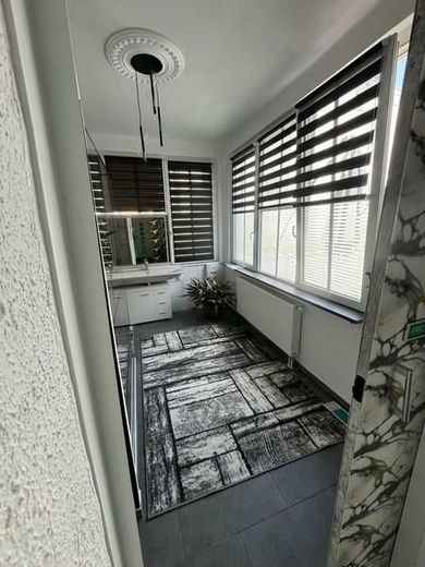 LOFT - vivere moderno - IL SOGNO diventa REALTÀ - nel cuore della metropoli e vicino al confine con la Francia! – 12 Bad Fensterseite