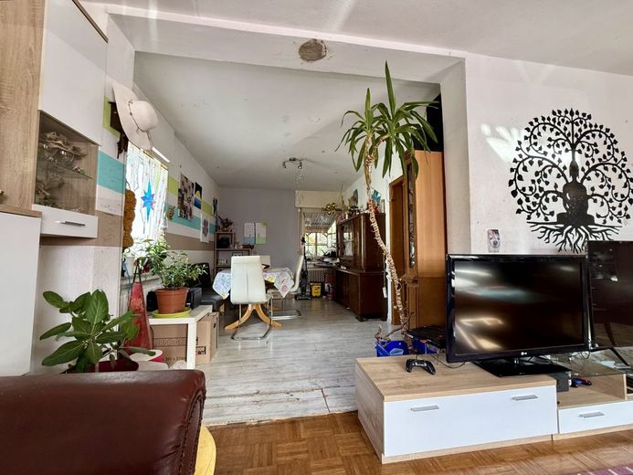 Fröndenberg-Mitte: Einfamilienhaus im Stadtgebiet - Es gibt viel zu tun, packen Sie es an! – Erdgeschoss: Essbereich