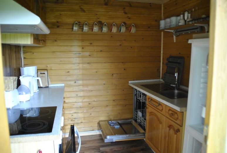 Marlow-OT, Reitanlage + Blockhütten in Ostseenähe – Foto 11