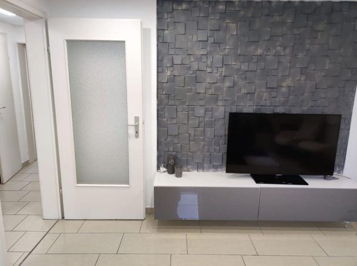 Schöne helle 2  Zi-Whg mit EBK (Backofen und Spülmaschine) und AA in Bonn – Foto 4