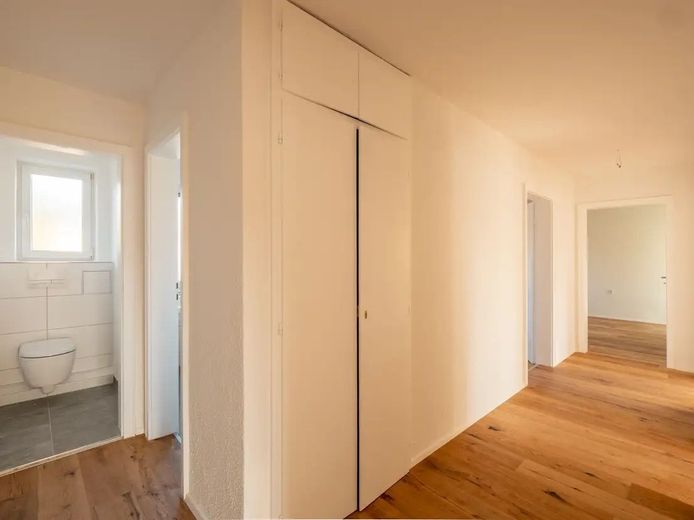 Flur+Wc mit Tageslicht