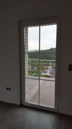 Sprossen Balkontür im Wohnzim.