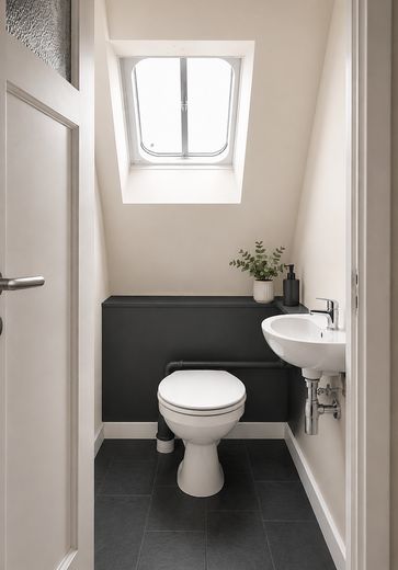 Großzügiges Reihenhaus frisch renoviert – sofort bezugsfrei - ohne Provision! – WC DG