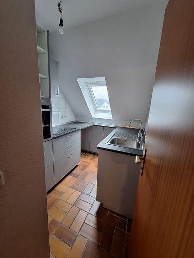 Incantevole appartamento di 2 locali vicino all'UNI / FH con balcone – Küche