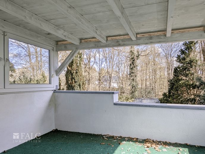 Hier beginnt Ihr Familienglück: naturnah wohnen, viel Platz und Raum für Ihre Ideen – Balkon