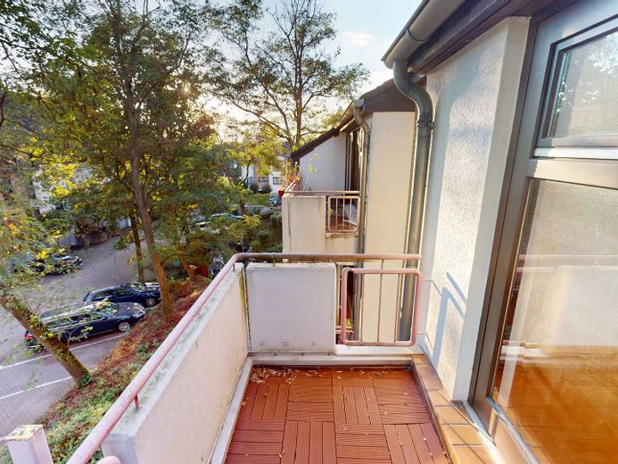 Bellissimo appartamento di 2 locali con GALLERIA, BALCONE e molta luce naturale – Ansicht II: Balkon