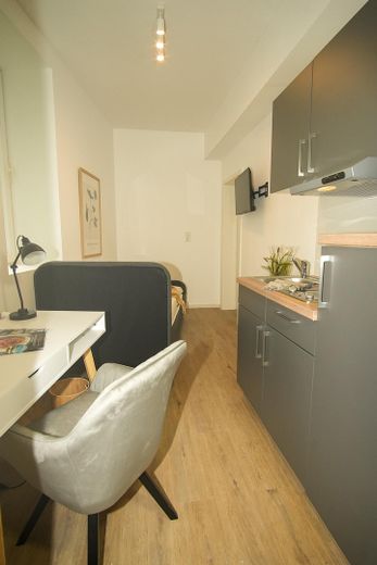 Möbliertes Mini Apartment mit Einbauküche + Bad – Mini Apartment! 