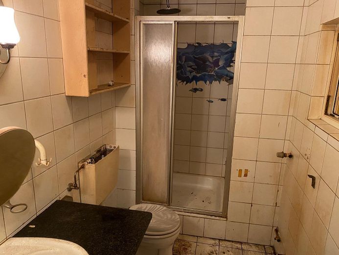 Badezimmer EG