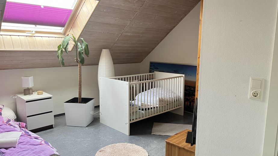 Einfamilienwohnhaus mit Doppelgarage und großem Garten - Privatverkauf – Foto 24