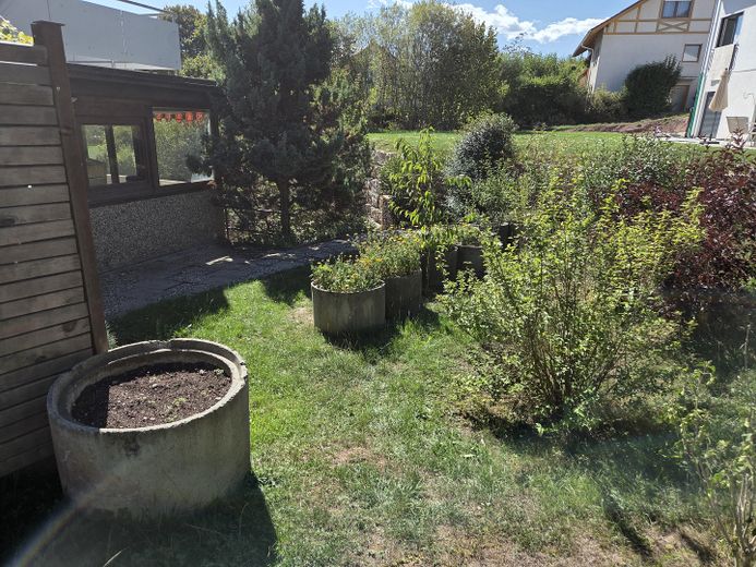Tanto spazio, tante possibilità: casa plurifamiliare con ampio terreno! – Foto 8