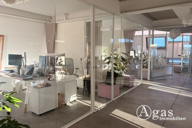 Innovation trifft Komfort: Modernes Büro über 2 Etagen mit Panorama-Dachterrasse  zu vermieten – Büroräume 4. Etage