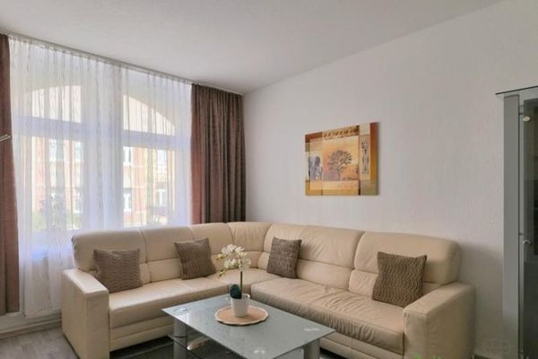 (EF1305_M) Erfurt: Andreasvorstadt, Erstbezug in neu möblierte 2-Zimmer-Wohnung mit Balkon, PKW-Stellplatz mgl.