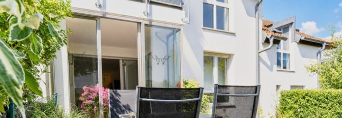Süße Maisonette, eigener Eingang, mit Gärtchen und 2 Stellplätzen