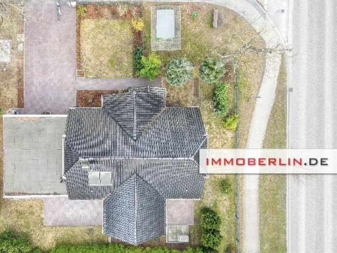 IMMOBERLIN.DE - Ruime woning met mogelijke commerciële eenheid in landelijke ligging – Foto 1