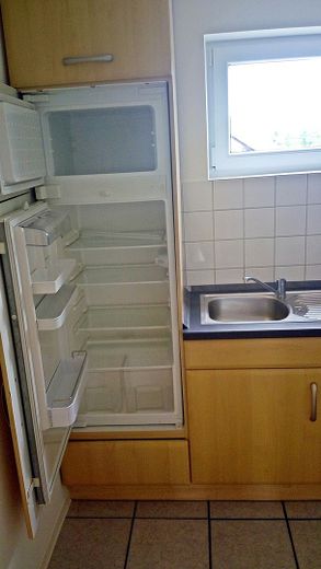 3-room top-floor apartment 100m² south side parking space garden cellar laundry room air conditioning – Foto 5