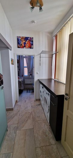 Waschraum mit Handtuchhalter