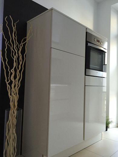 2-ZKB Luxus Altbau Designerküche |Designerbad |teilw. Fußbodenheizung | Balkon | Lift | Stellplatz – Küche