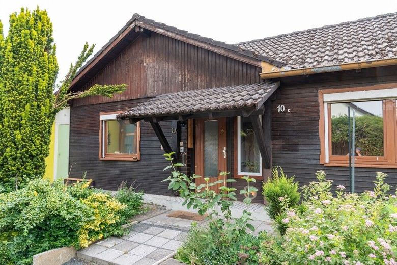 Sanierungsbedürftiges Bungalow mit Nebengebäude &amp; Garage und Keller in Röttenbach – BG+EFH Röttenbach 2 011