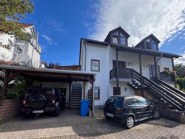 5 Zimmer DHH mit gehobener Ausstattung- von Privat – Carport
