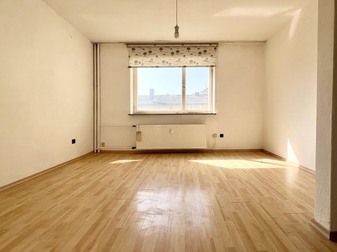 IHR GELD KANN AUCH IN WÜRZBURG WOHNEN. Apartment in der bevorzugten Sanderau. – Foto 1