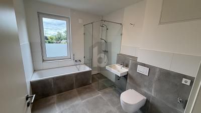 KAPITALANLAGE MIT ZUKUNFT UND 4,40% – 1784723892_5cbf51.jpg
