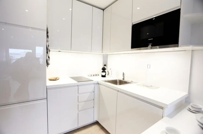 Möblierte 1-Zimmer-Wohnung in Schwabing-West mit Aufzug – IMG_7696.JPG