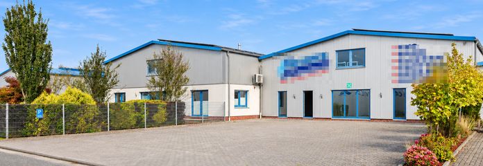 गर्म किया हुआ व्यावसायिक परिसर, लगभग 1.120 m² हॉल + कार्यालय, कारपोर्ट, 15–20 पार्किंग स्थान – Upgant-Schott