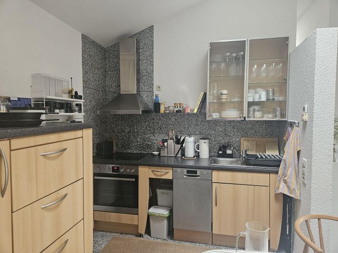 Cosy 2-room penthouse apartment with balcony and fitted kitchen in Wehr – Küche