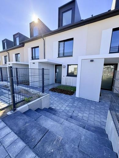 ERSTBEZUG 145qm Familienfreundliche Neubauhaus mit 2 Stellplätzen nähe U2 Röthenbach – Foto 1