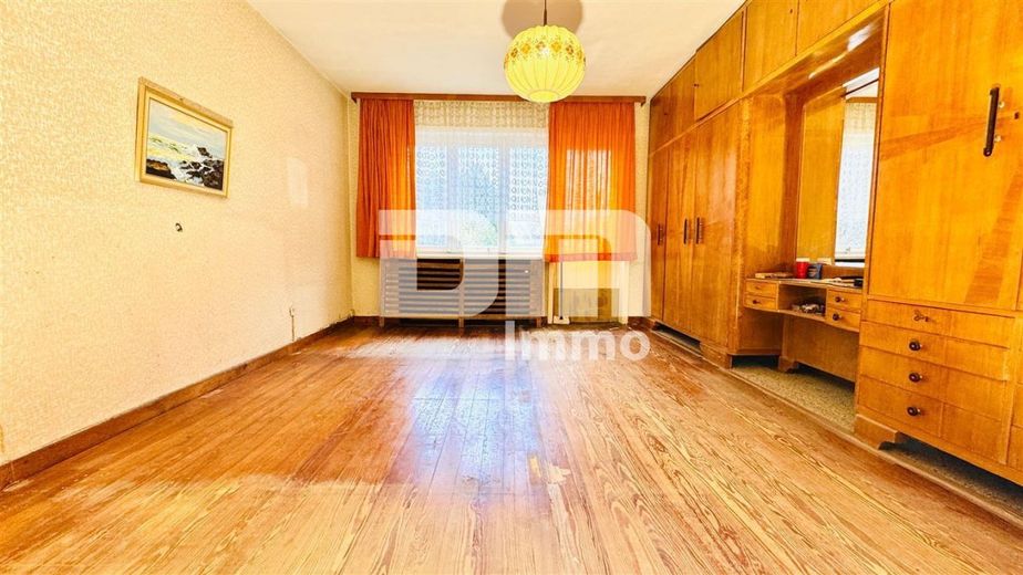 Villenartiges 1-3 Familienhaus mit viel Platz für die große Familie und viele weitere Möglichkeiten – OG 1 Schlafzimmer