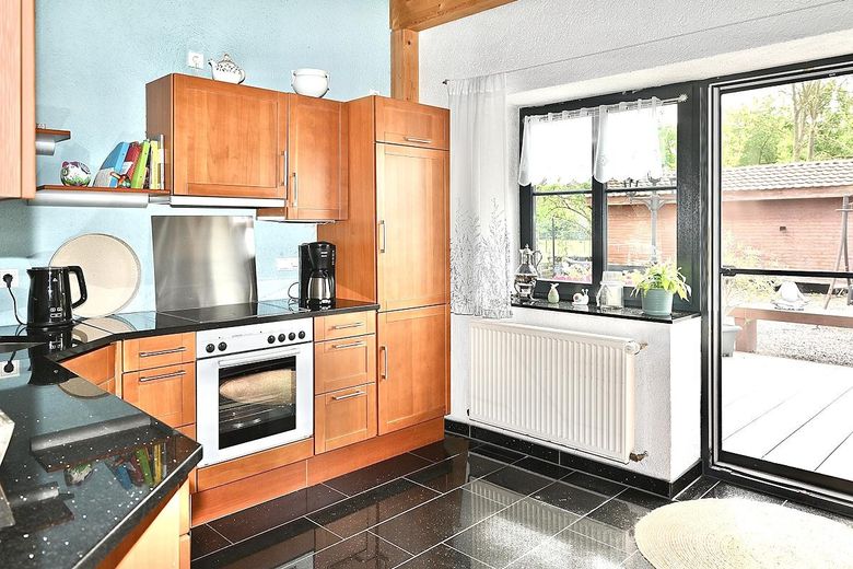 EG Küche Blick Terrasse