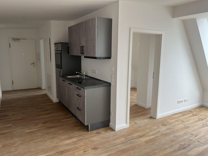 Dachgeschosswohnung Dietzgenstraße 93 – Foto 2