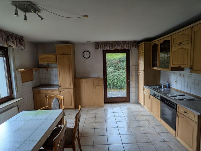 Küche mit Essbereich