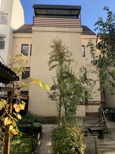 Rückansicht Gebäude vom Garten