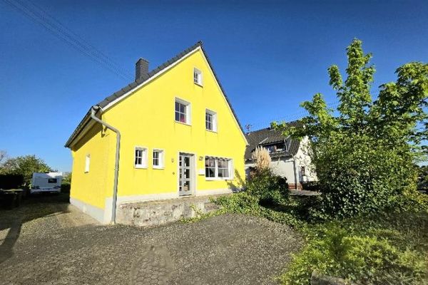 Freistehendes Einfamilienhaus Niederkassel Zentrum Kernsanierung 2013 Wärmedämmung 1607m² Grundstück