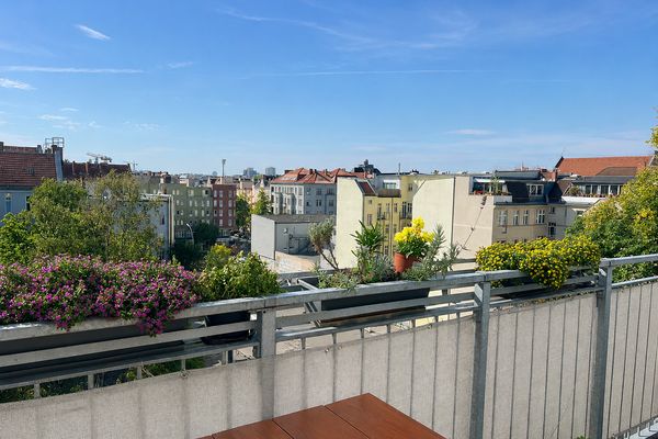 Provisionsfrei: Wohnen über den Dächern Berlins - stilvoll, lichtdurchflutet & außergewöhnlich ruhig