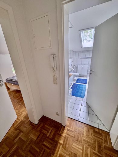 Attraktive Dachgeschosswohnung in charmanter Stadtvilla – Foto 10